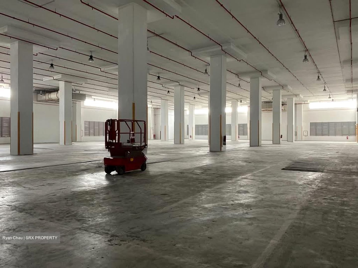 Joo Koon MRT (D22), Warehouse #526887771